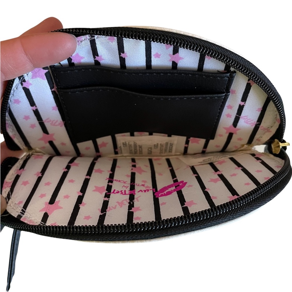❌ SOLD ❌ Luv Betsey Johnson Coin Purse Wristlet Kitty Leopard - Picture 3 of 6
